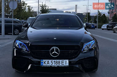 Седан Mercedes-Benz E-Class 2016 в Києві
