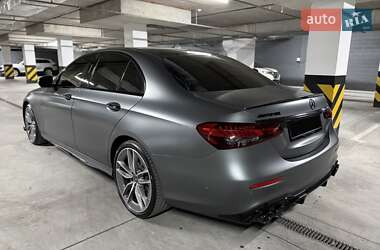 Седан Mercedes-Benz E-Class 2022 в 