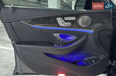 Седан Mercedes-Benz E-Class 2022 в 