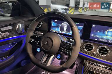 Седан Mercedes-Benz E-Class 2022 в 