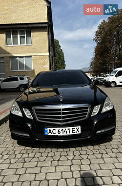 Седан Mercedes-Benz E-Class 2012 в 