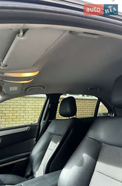 Седан Mercedes-Benz E-Class 2012 в 