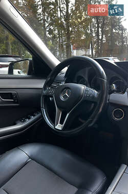 Седан Mercedes-Benz E-Class 2012 в 