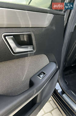 Седан Mercedes-Benz E-Class 2012 в 