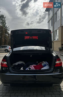 Седан Mercedes-Benz E-Class 2012 в 