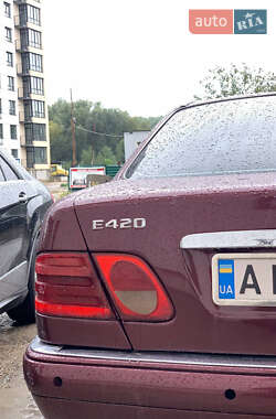 Седан Mercedes-Benz E-Class 1997 в 