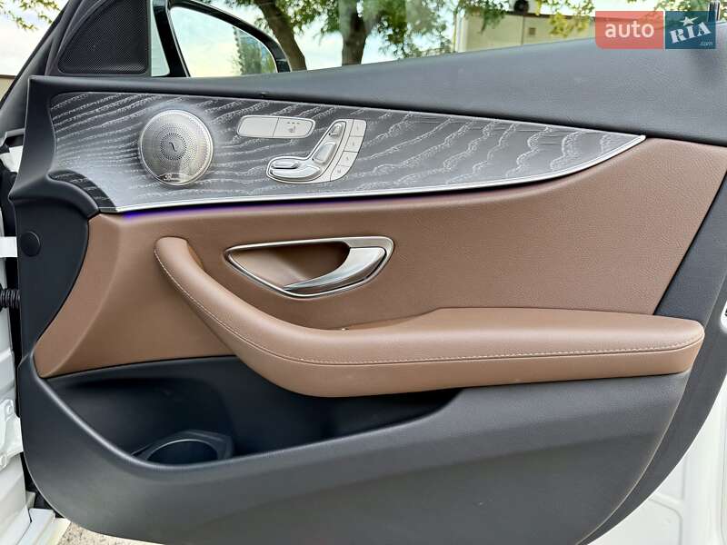Седан Mercedes-Benz E-Class 2020 в Днепре