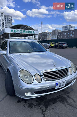 Седан Mercedes-Benz E-Class 2003 в 