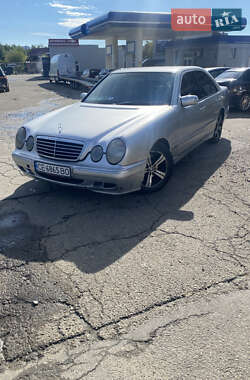 Седан Mercedes-Benz E-Class 1999 в Чернівцях