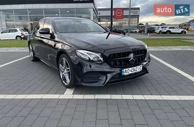 Седан Mercedes-Benz E-Class 2016 в 