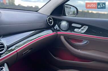 Седан Mercedes-Benz E-Class 2016 в 