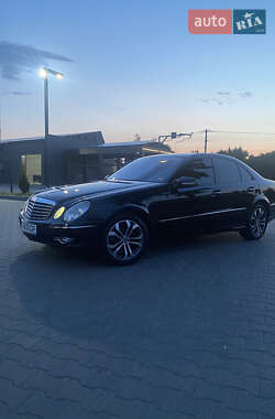 Седан Mercedes-Benz E-Class 2008 в 