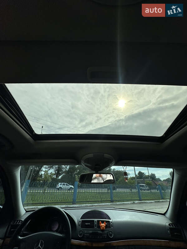 Универсал Mercedes-Benz E-Class 2003 в Черновцах