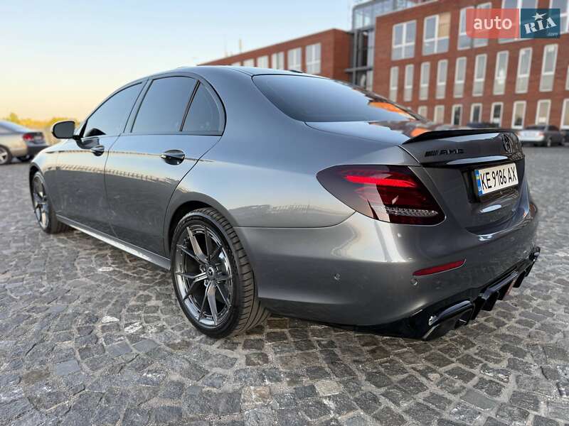Седан Mercedes-Benz E-Class 2016 в Дніпрі