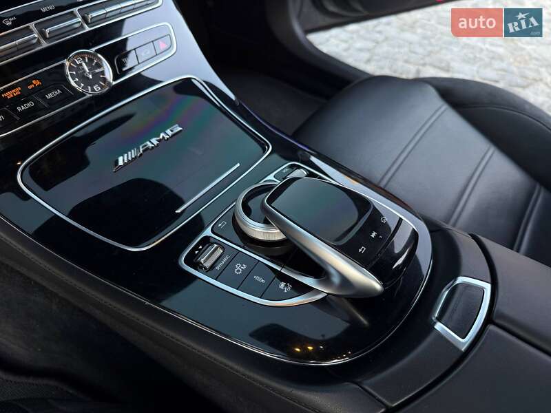 Седан Mercedes-Benz E-Class 2016 в Дніпрі