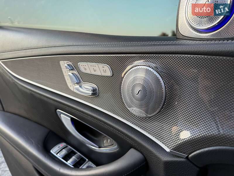 Седан Mercedes-Benz E-Class 2016 в Дніпрі