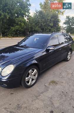 Универсал Mercedes-Benz E-Class 2005 в 