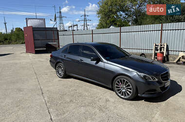 Седан Mercedes-Benz E-Class 2013 в Ужгороде