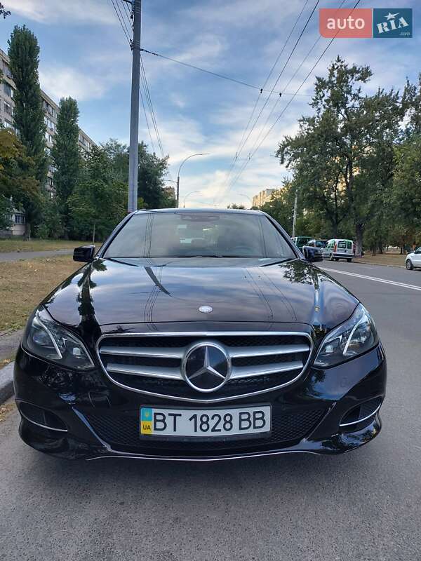Седан Mercedes-Benz E-Class 2013 в Києві