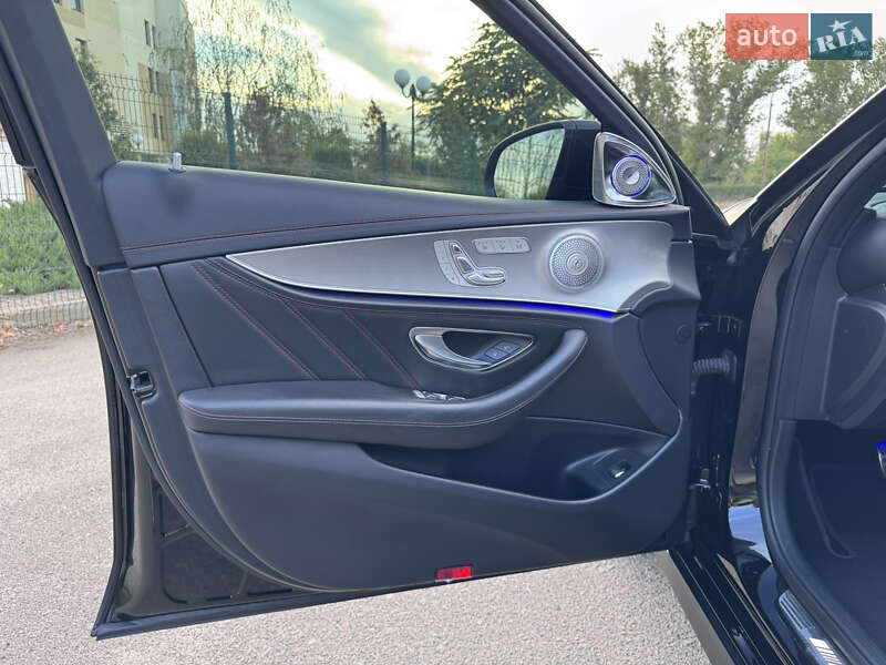 Седан Mercedes-Benz E-Class 2018 в Запорожье