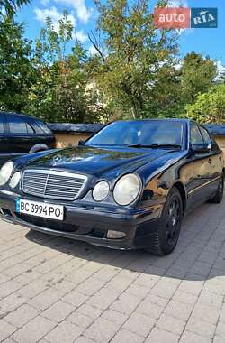 Седан Mercedes-Benz E-Class 2000 в Львові