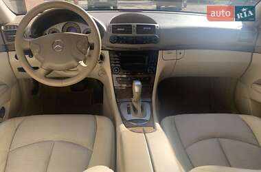 Седан Mercedes-Benz E-Class 2005 в 