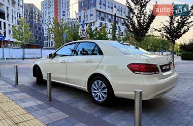 Седан Mercedes-Benz E-Class 2013 в 