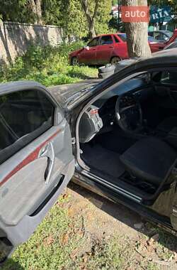 Седан Mercedes-Benz E-Class 2000 в 