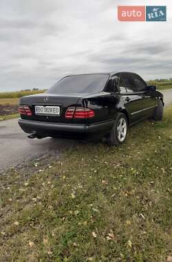 Седан Mercedes-Benz E-Class 1999 в 