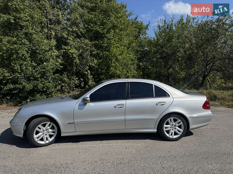 Седан Mercedes-Benz E-Class 2005 в Хмельницькому