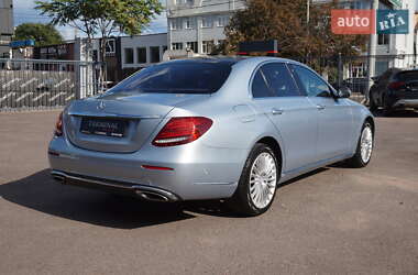 Седан Mercedes-Benz E-Class 2016 в 