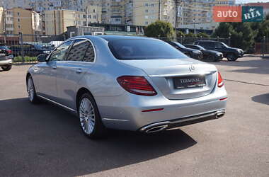 Седан Mercedes-Benz E-Class 2016 в 