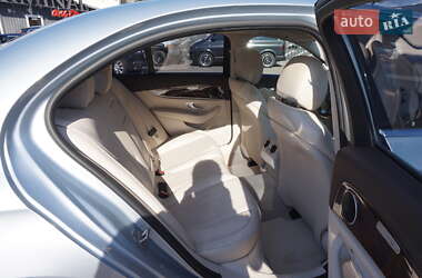 Седан Mercedes-Benz E-Class 2016 в 