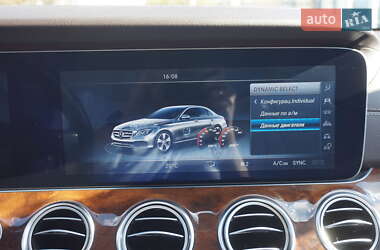 Седан Mercedes-Benz E-Class 2016 в 