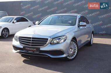 Седан Mercedes-Benz E-Class 2016 в 