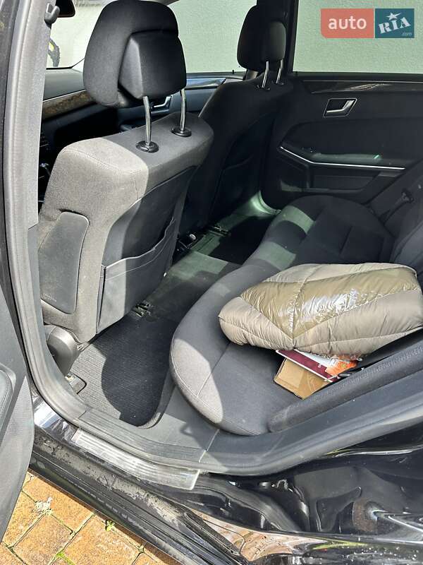 Седан Mercedes-Benz E-Class 2011 в Луцке