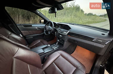 Седан Mercedes-Benz E-Class 2011 в 