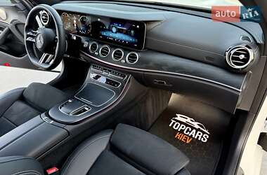 Седан Mercedes-Benz E-Class 2022 в 