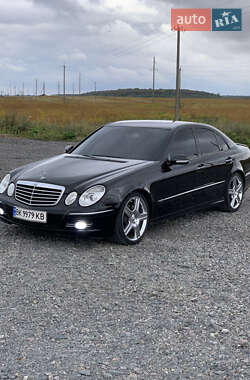 Седан Mercedes-Benz E-Class 2006 в  Седан Mercedes-Benz E-Class 2006 в