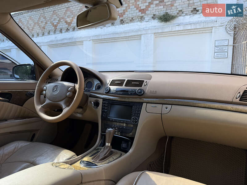 Седан Mercedes-Benz E-Class 2006 в Кропивницькому