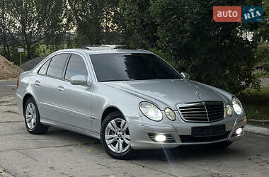 Седан Mercedes-Benz E-Class 2007 в Ровно
