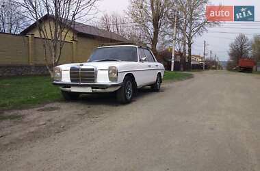 Седан Mercedes-Benz E-Class 1972 в 