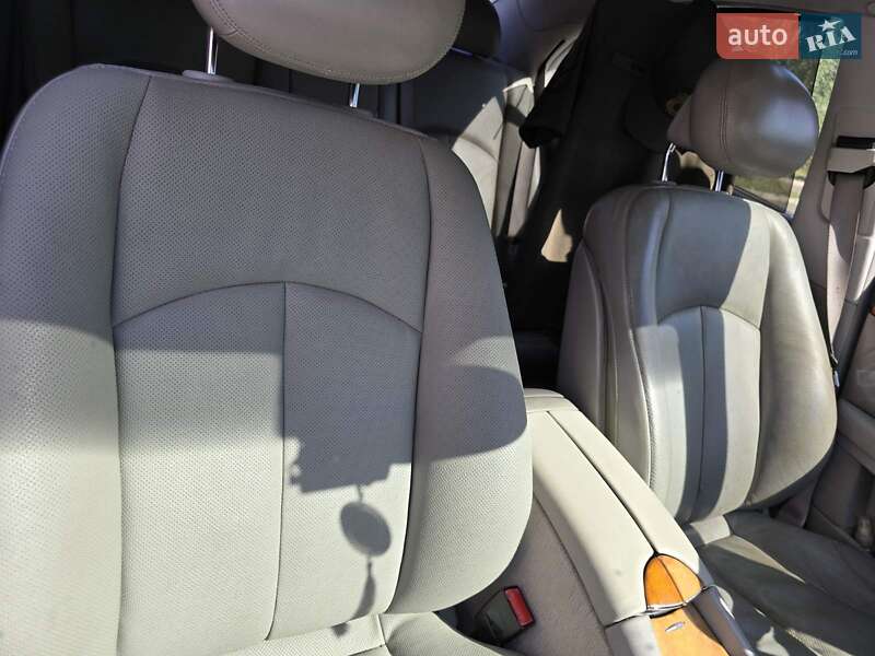 Седан Mercedes-Benz E-Class 2002 в Кривому Розі