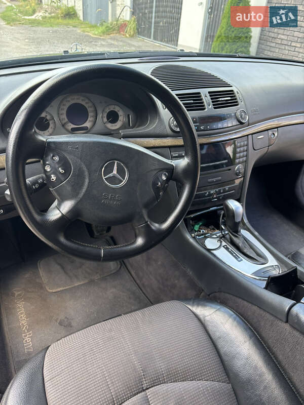 Седан Mercedes-Benz E-Class 2003 в Броварах