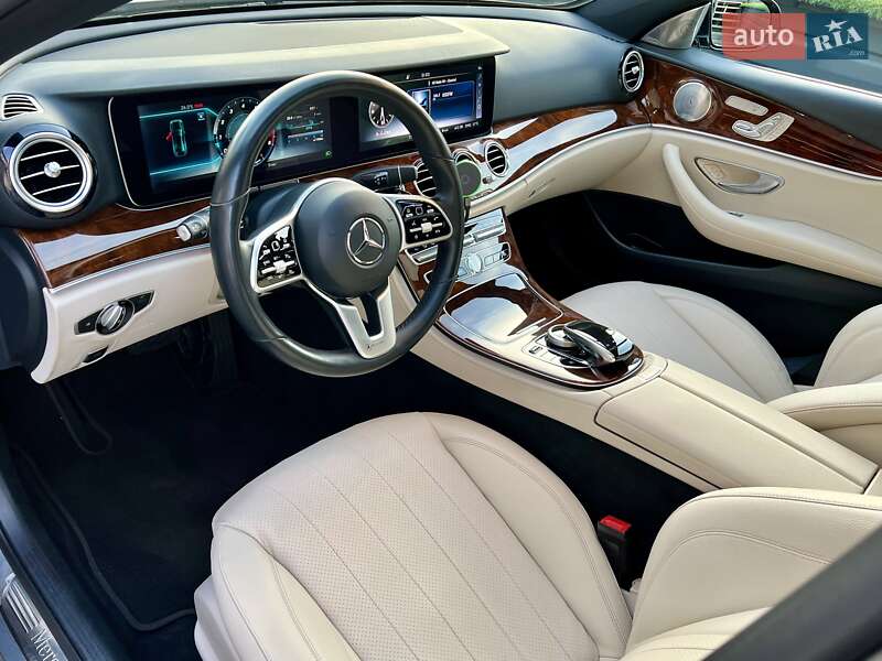 Седан Mercedes-Benz E-Class 2019 в Киеве