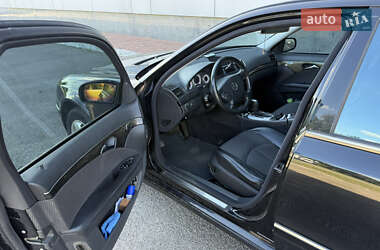 Седан Mercedes-Benz E-Class 2004 в 