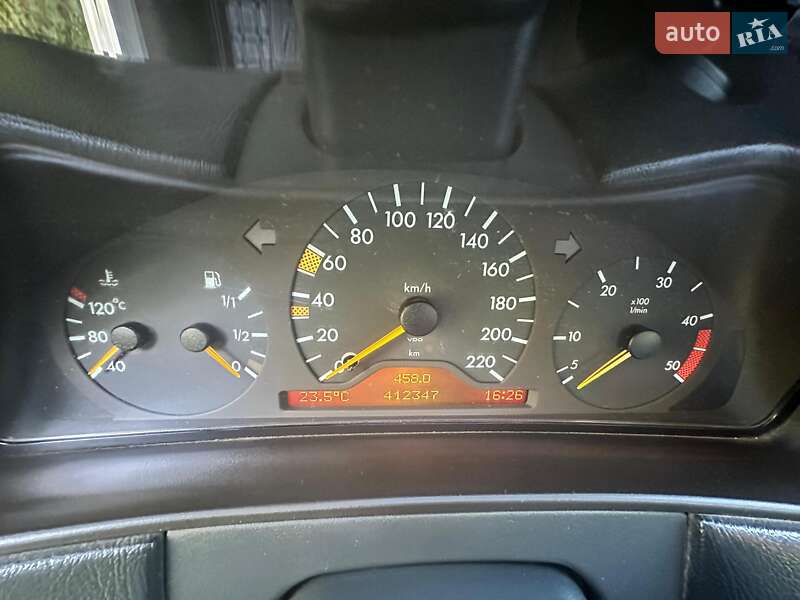 Седан Mercedes-Benz E-Class 1997 в Черновцах