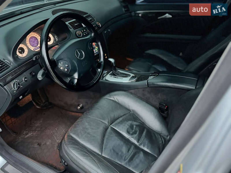 Седан Mercedes-Benz E-Class 2003 в Запорожье