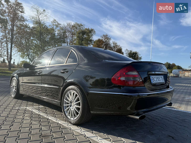 Седан Mercedes-Benz E-Class 2004 в Виннице