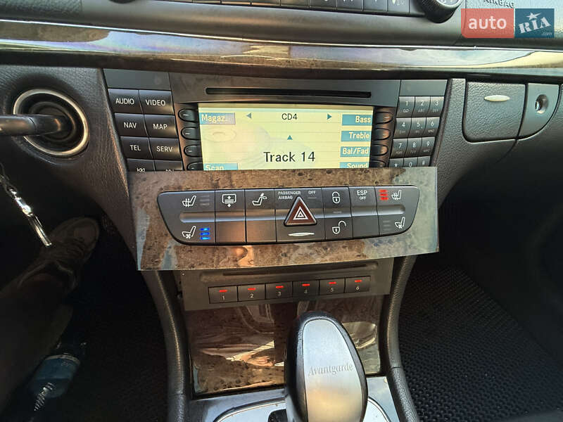 Седан Mercedes-Benz E-Class 2004 в Виннице